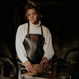 Alternative view of WL-ARB-22 - Tablier unisexe réglable en cuir marque Witloft série Leather Apron couleur noire