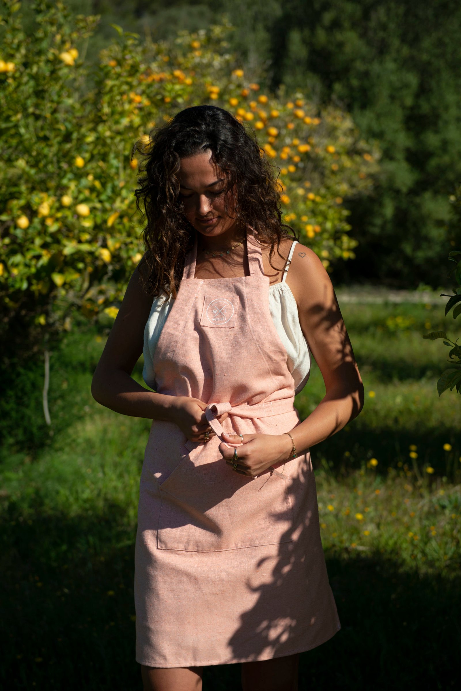 WL-RCA-72 -Tablier avec poche en coton recyclé de la série Apron Witloft saumon – Image 2
